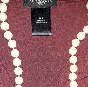 Ann Taylor v-neck shirt